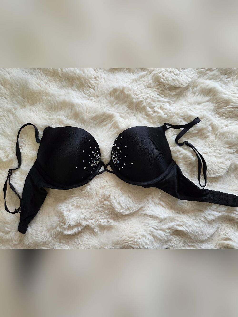 Victoria's Secret Bombshell Bra Plunge 32C